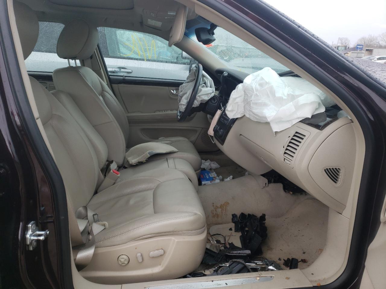 Photo 5 from auction – 2009 CADILLAC DTS with VIN 1G6KD57Y09U117902