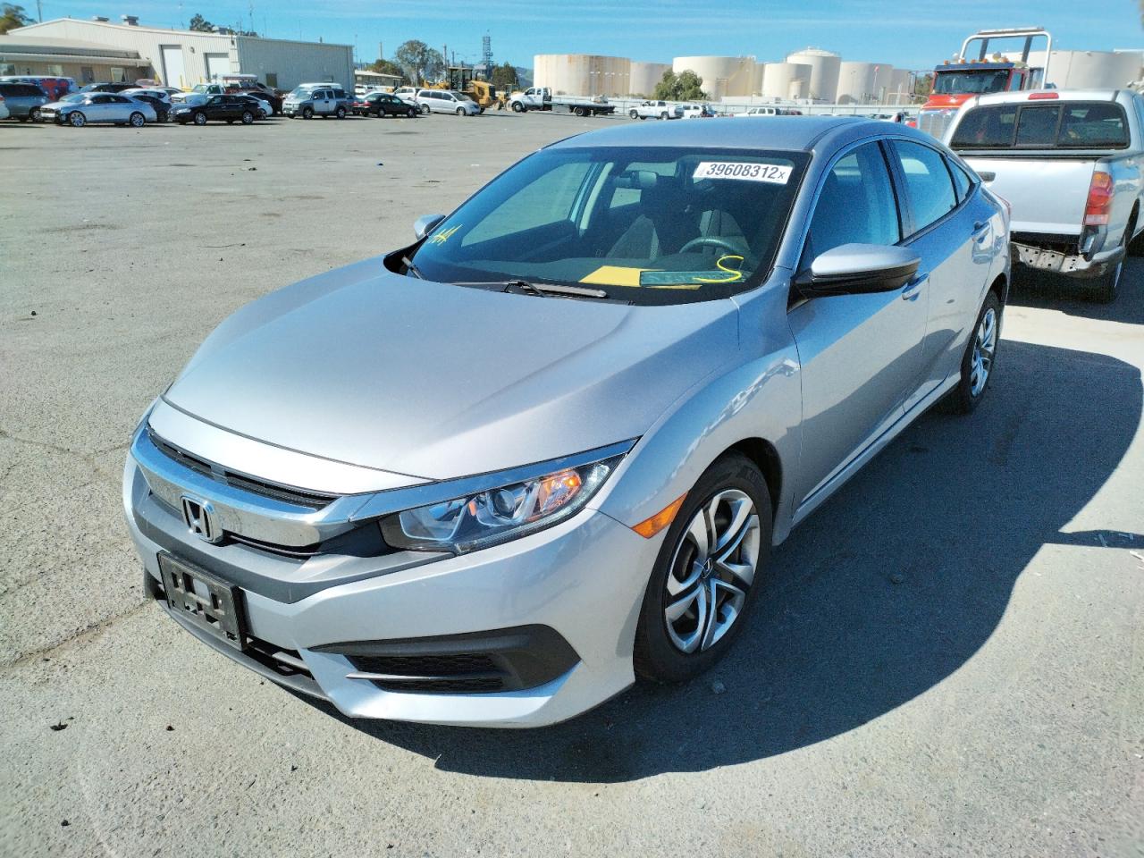 Photo 2 from auction – 2017 HONDA CIVIC LX with VIN 2HGFC2F57HH508488