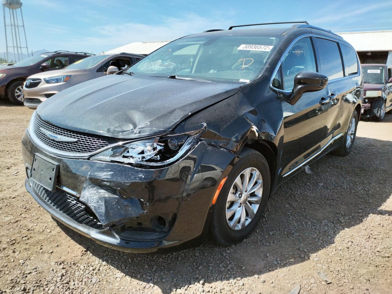 صورة رقم 2 من المزاد - 2018 CHRYSLER PACIFICA T مع VIN 2C4RC1BG4JR216956