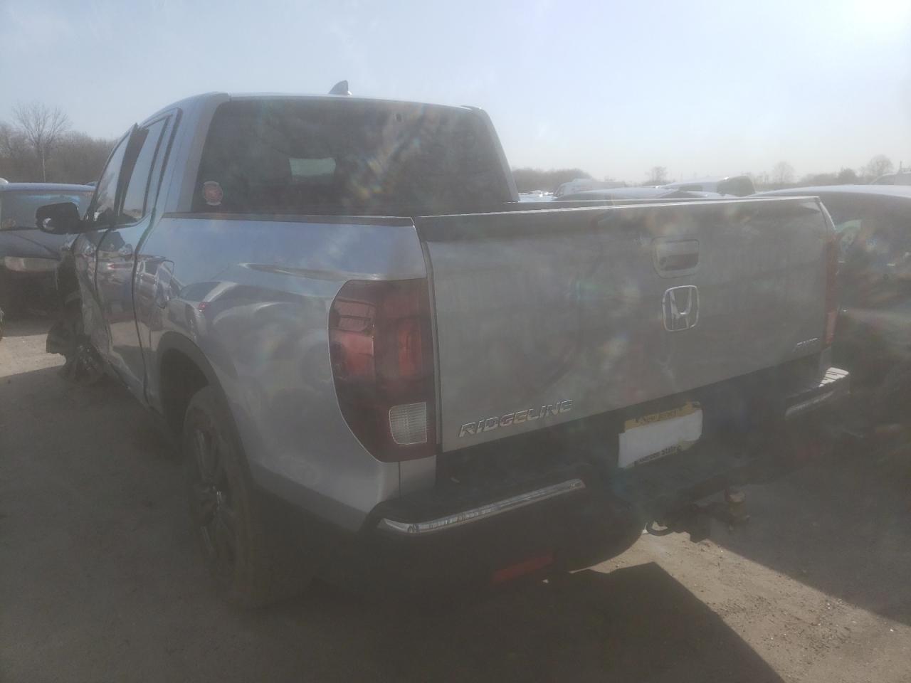 Photo 3 from auction – 2019 HONDA RIDGELINE with VIN 5FPYK3F17KB045303