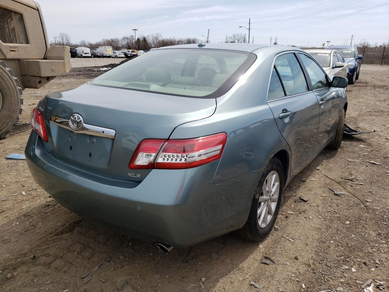 Photo 4 from auction – 2011 TOYOTA CAMRY BASE with VIN 4T1BF3EK1BU758357