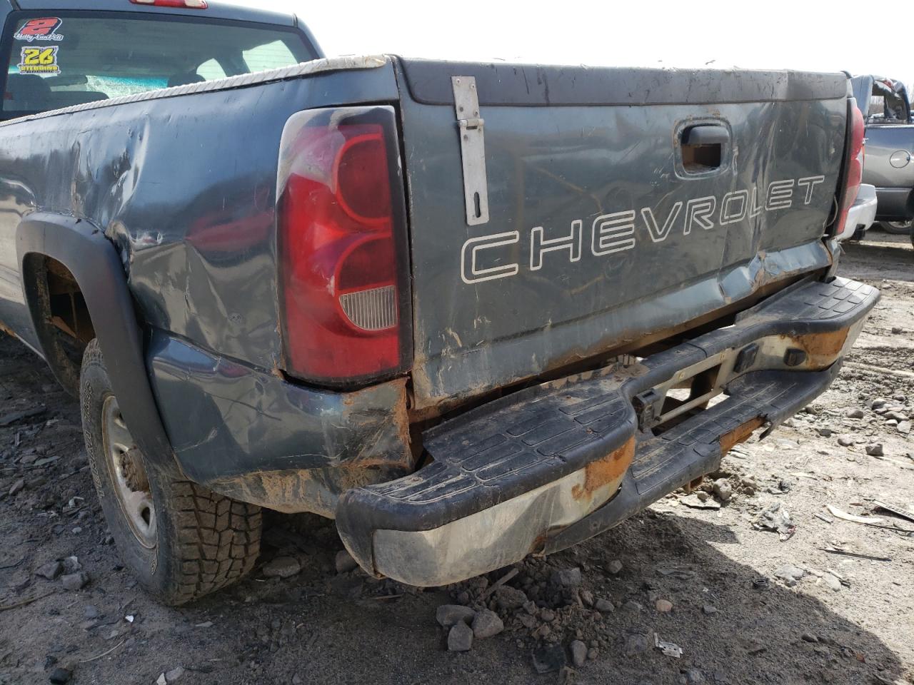 Photo 10 from auction – 2006 CHEVROLET 2500 with VIN 1GCHK23U46F253285