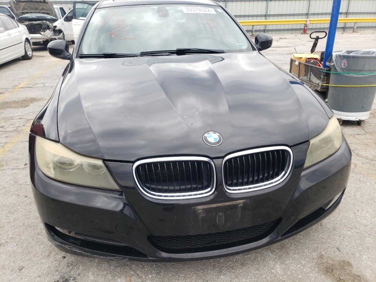 Photo 9 from auction – 2010 BMW 328 I with VIN WBAPH7C52AE129463