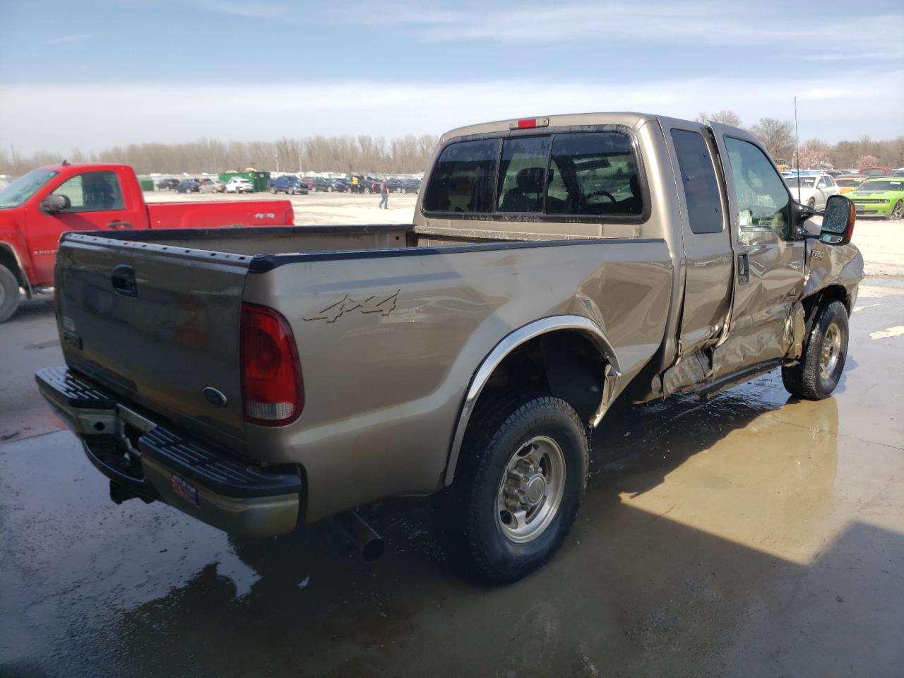 Photo 4 from auction – 2003 FORD F250 SUPER with VIN 1FTNX21P43EC72115