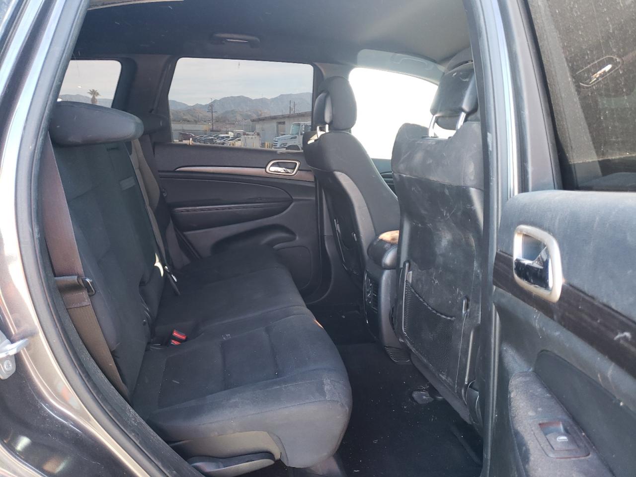 Photo 6 from auction – 2015 JEEP GRAND CHER with VIN 1C4RJFAG9FC604009