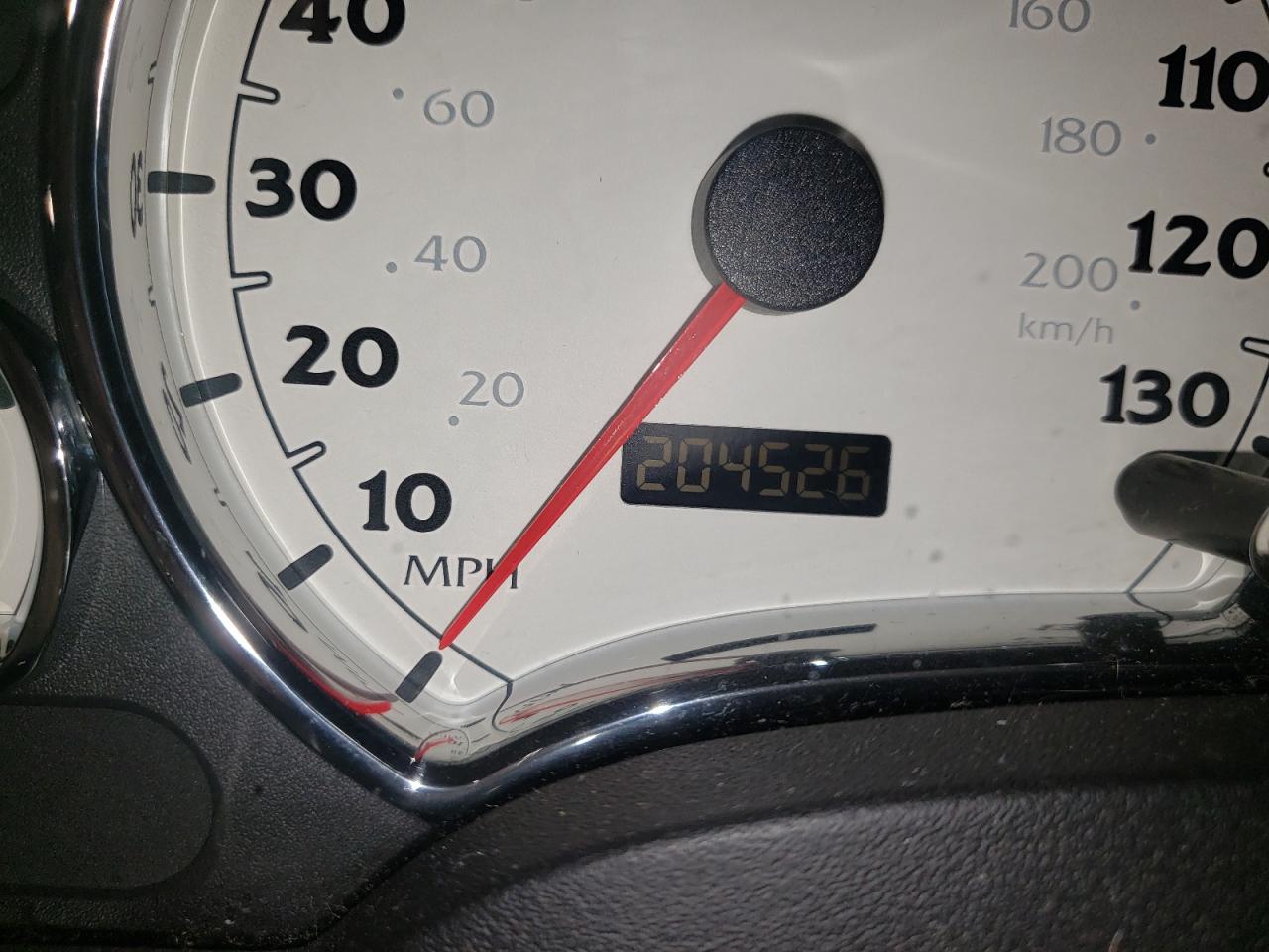 Photo 8 from auction – 2006 SATURN VUE with VIN 5GZCZ33D76S800647
