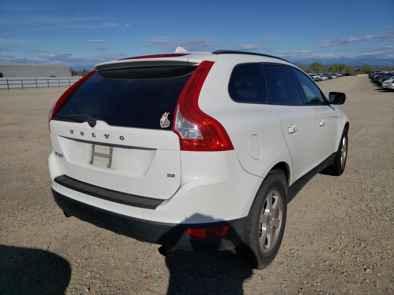 Photo 4 from auction – 2010 VOLVO XC60 3.2 with VIN YV4960DL8A2119234