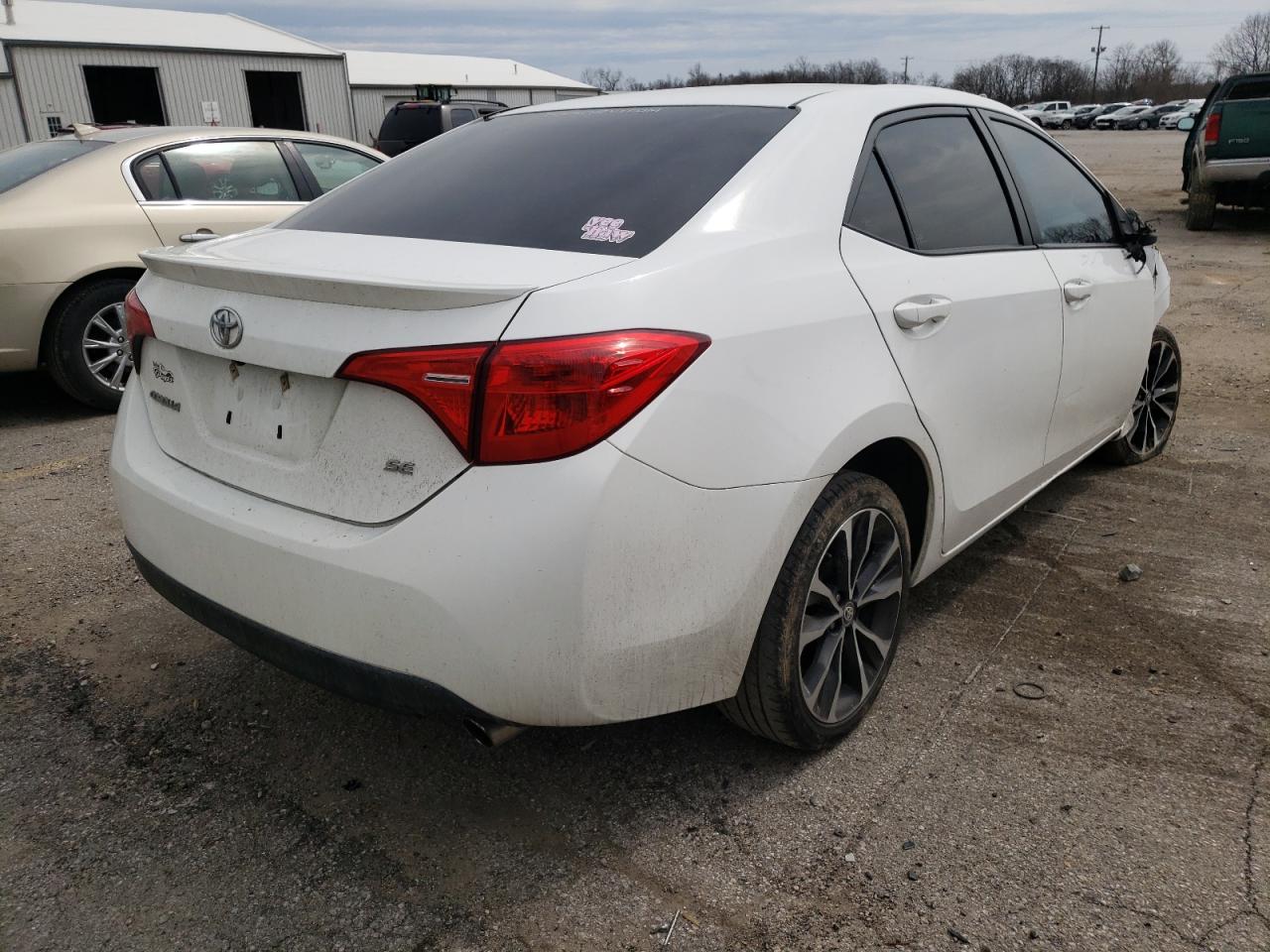 Photo 4 from auction – 2017 TOYOTA COROLLA with VIN 2T1BURHE1HC885330