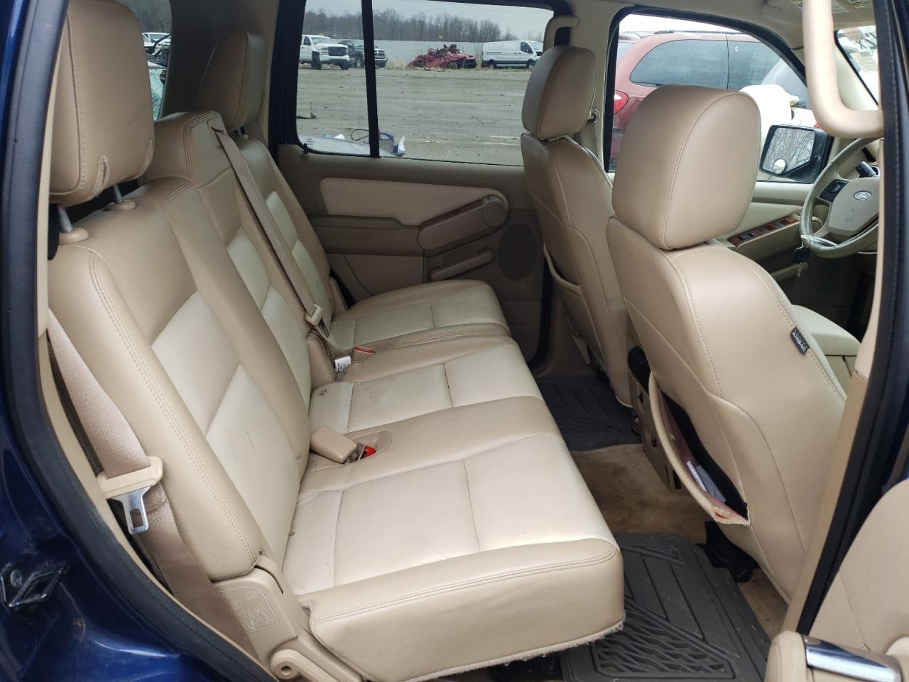 Photo 6 from auction – 2007 FORD EXPLORER E with VIN 1FMEU74E07UB74271