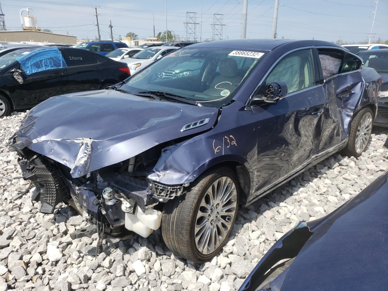 Photo 2 from auction – 2014 BUICK LACROSSE T with VIN 1G4GF5G34EF211812