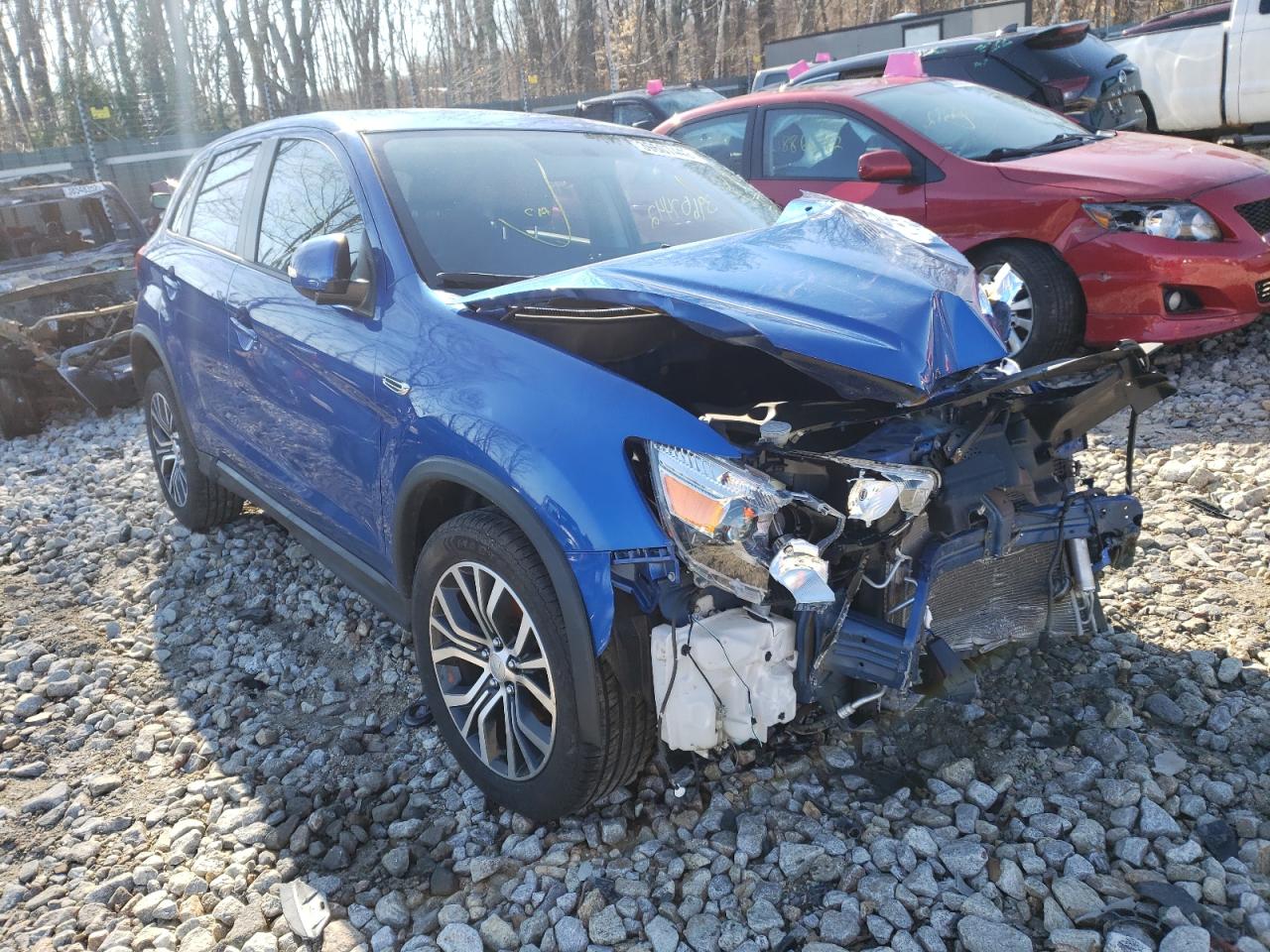 MITSUBISHI OUTLANDER 2019 with VIN JA4AR3AU2KU008765 - Photo from auction