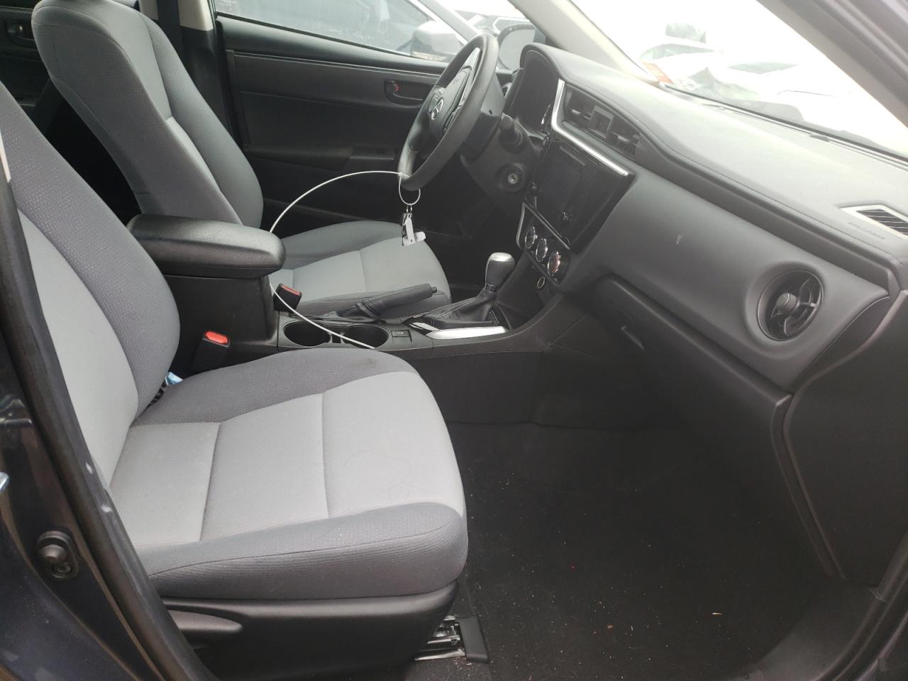 Photo 5 from auction – 2018 TOYOTA COROLLA L with VIN 5YFBURHE1JP760995