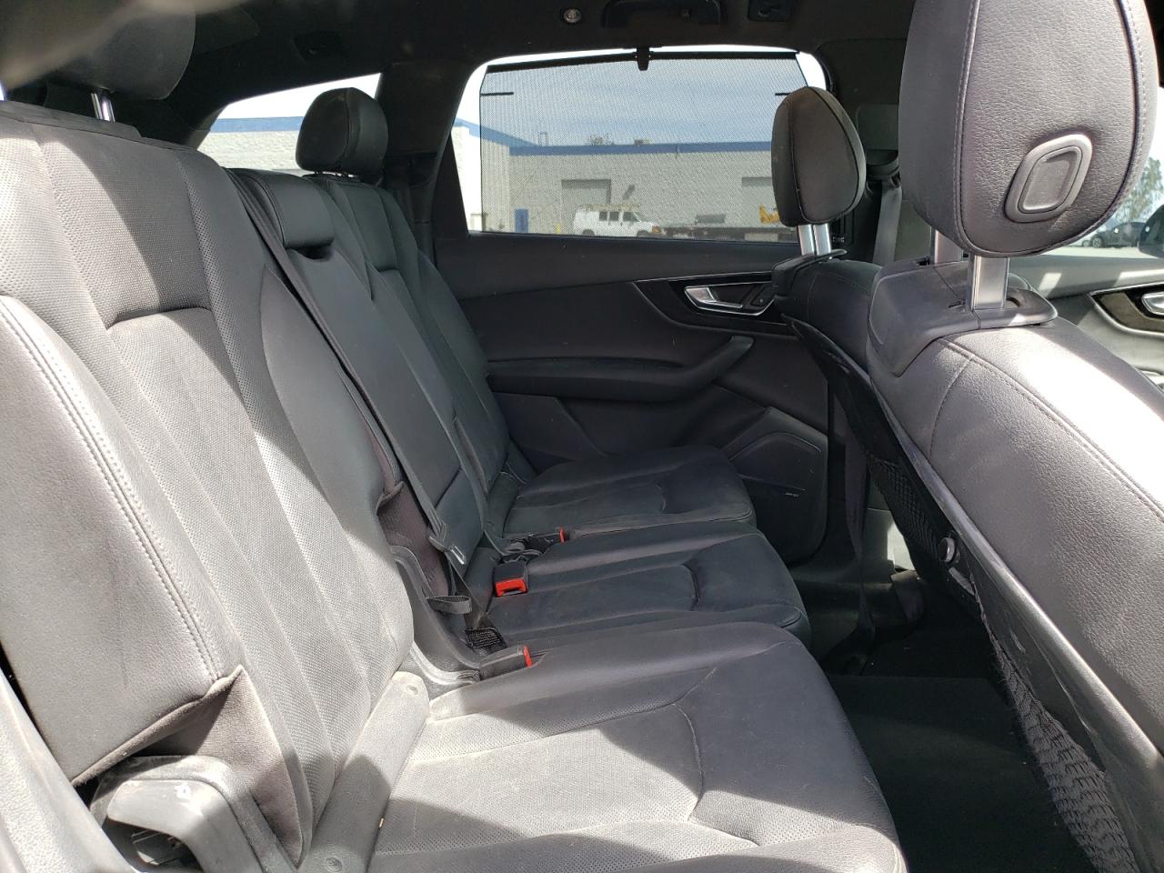 Photo 6 from auction – 2018 AUDI Q7 PREMIUM with VIN WA1LAAF79JD025861