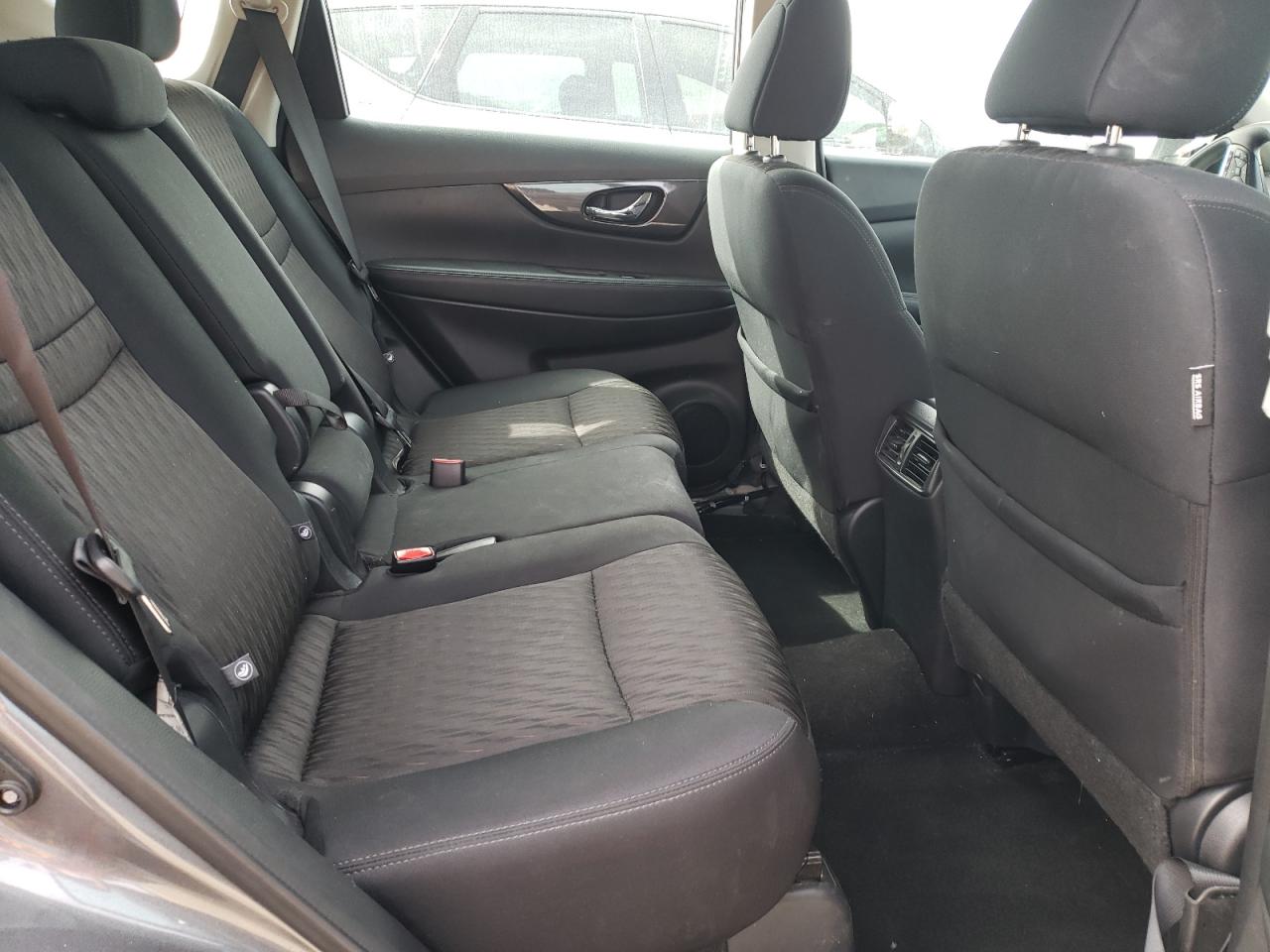 Photo 6 from auction – 2017 NISSAN ROGUE SV with VIN 5N1AT2MV3HC864639