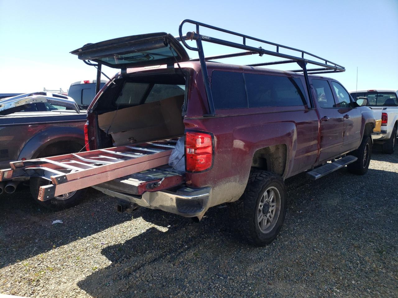 Photo 4 from auction – 2015 CHEVROLET SILVERADO with VIN 1GC1KVEG1FF527200