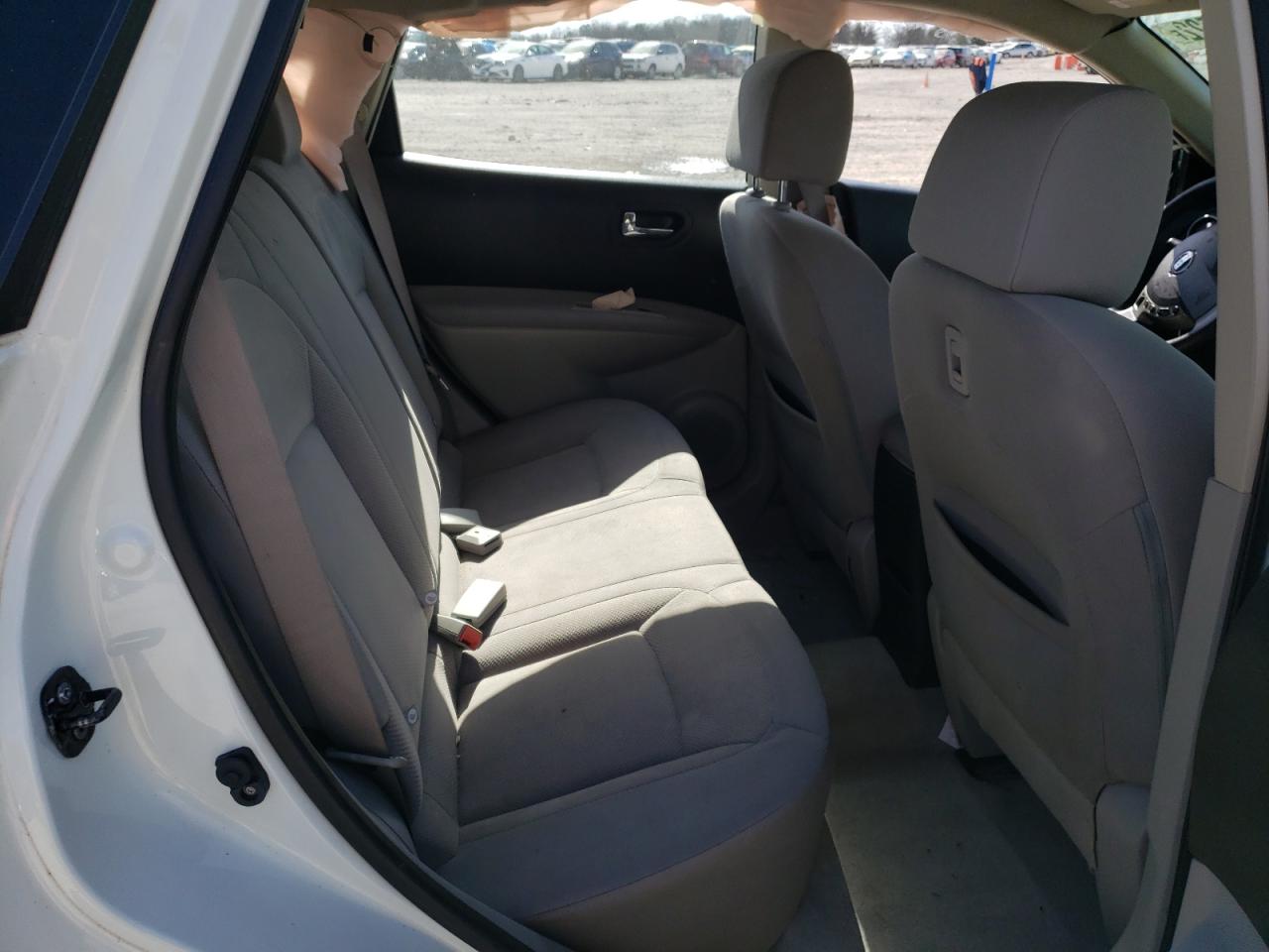 Photo 6 from auction – 2014 NISSAN ROGUE SELE with VIN JN8AS5MT9EW621777