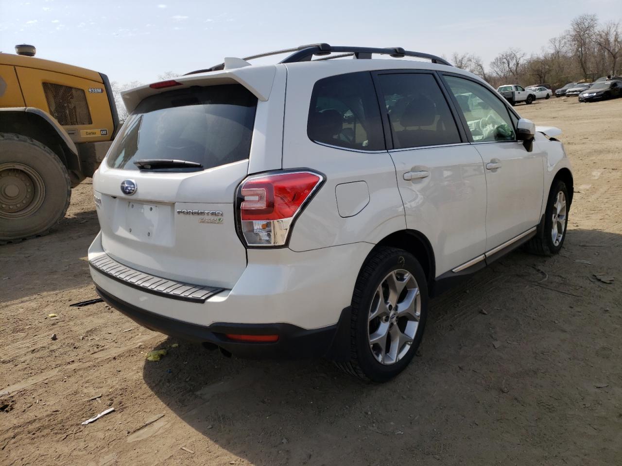 Photo 4 from auction – 2017 SUBARU FORESTER 2 with VIN JF2SJATC2HH515159