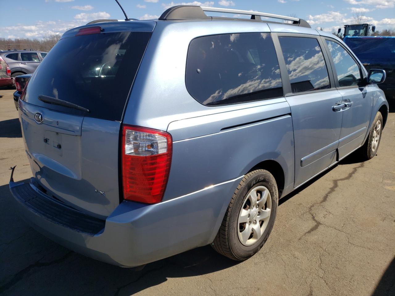 Photo 4 from auction – 2009 KIA SEDONA with VIN KNDMB233096280817
