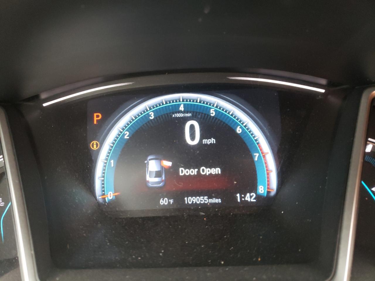 Photo 8 from auction – 2016 HONDA CIVIC EX with VIN 19XFC2F74GE080468