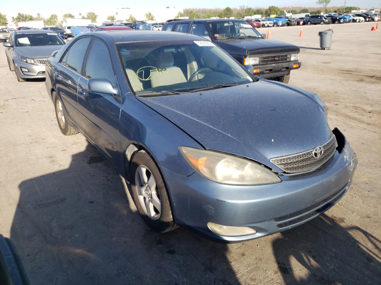 TOYOTA CAMRY LE 2003 with VIN 4T1BE32K93U772757 - Photo from auction