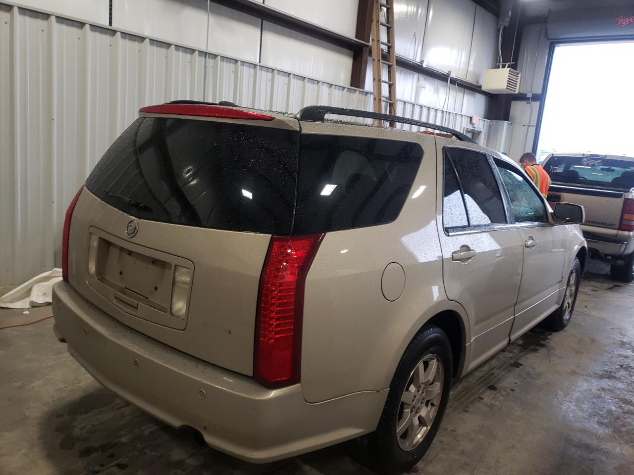 Photo 4 from auction – 2008 CADILLAC SRX with VIN 1GYEE637380189297