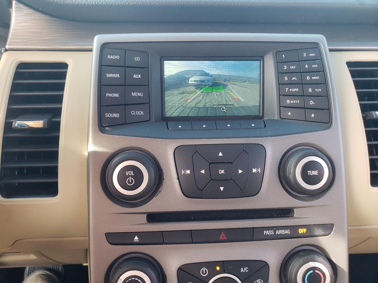 Photo 9 from auction – 2016 FORD FLEX SE with VIN 2FMGK5B8XGBA14274