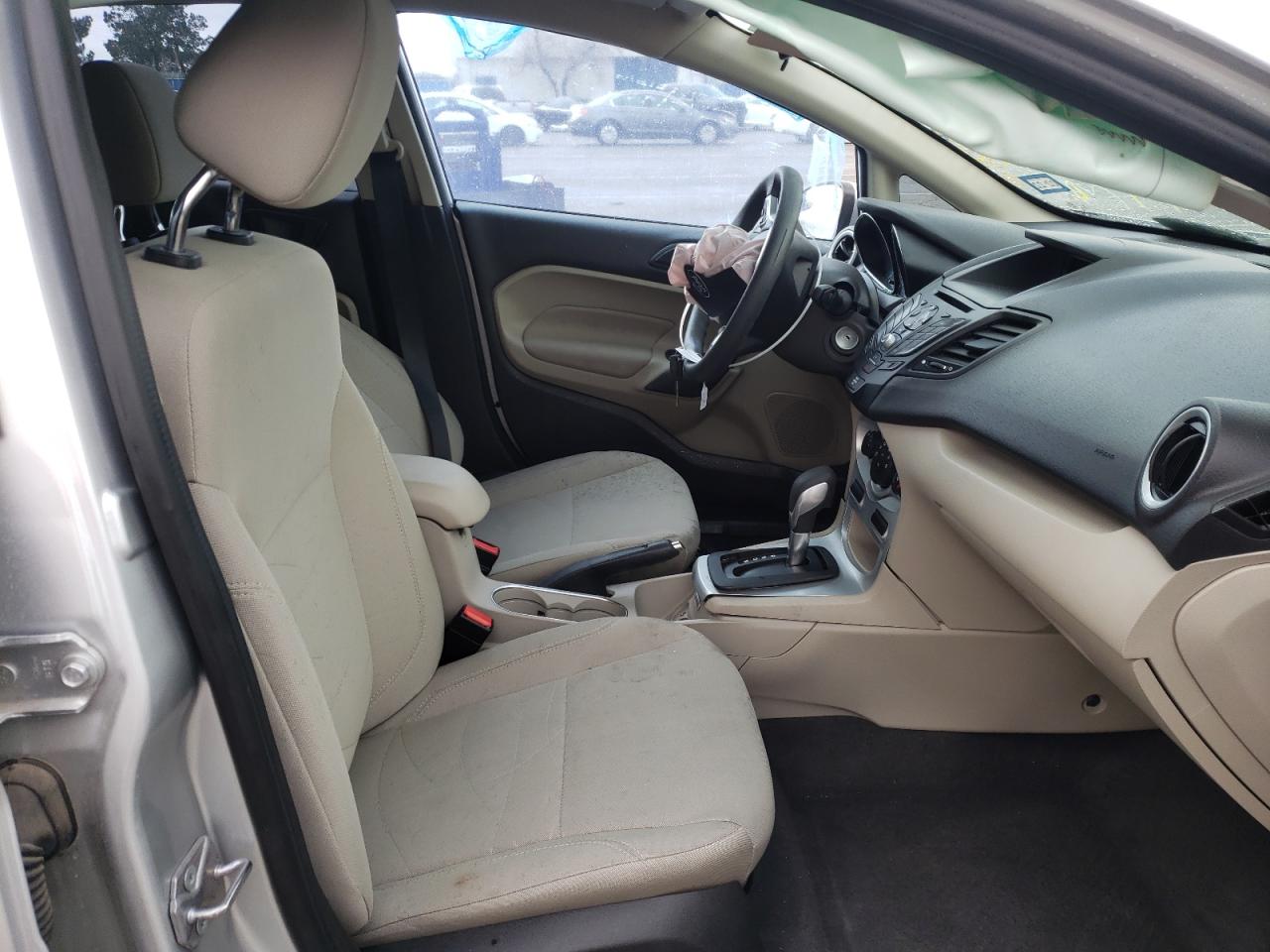 Photo 5 from auction – 2019 FORD FIESTA SE with VIN 3FADP4BJ7KM159677