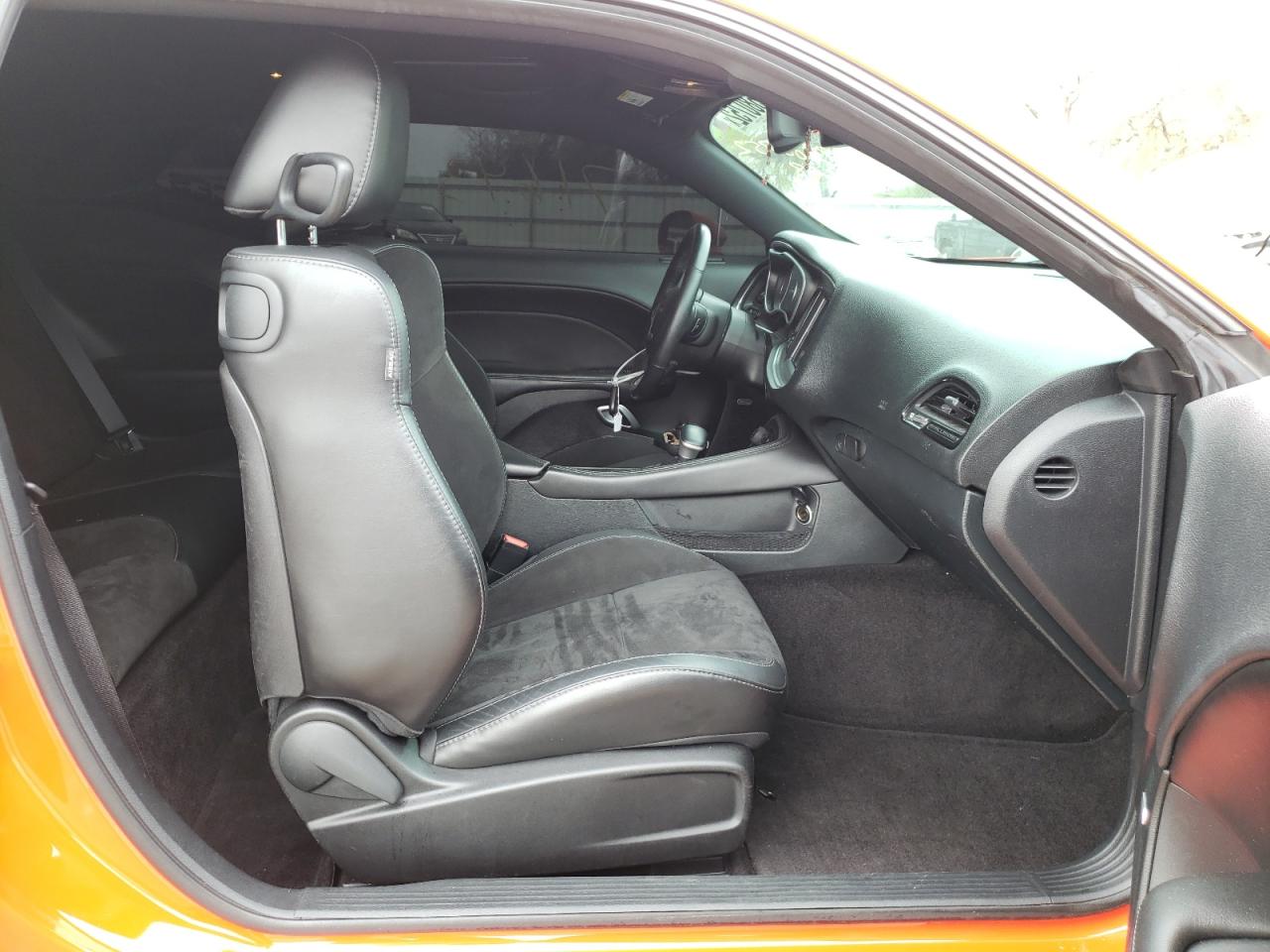 Photo 5 from auction – 2018 DODGE CHALLENGER with VIN 2C3CDZBT5JH202668