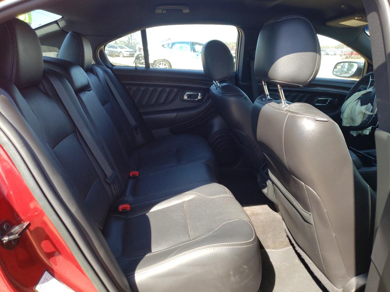 Photo 6 from auction – 2015 FORD TAURUS LIM with VIN 1FAHP2F88FG147065