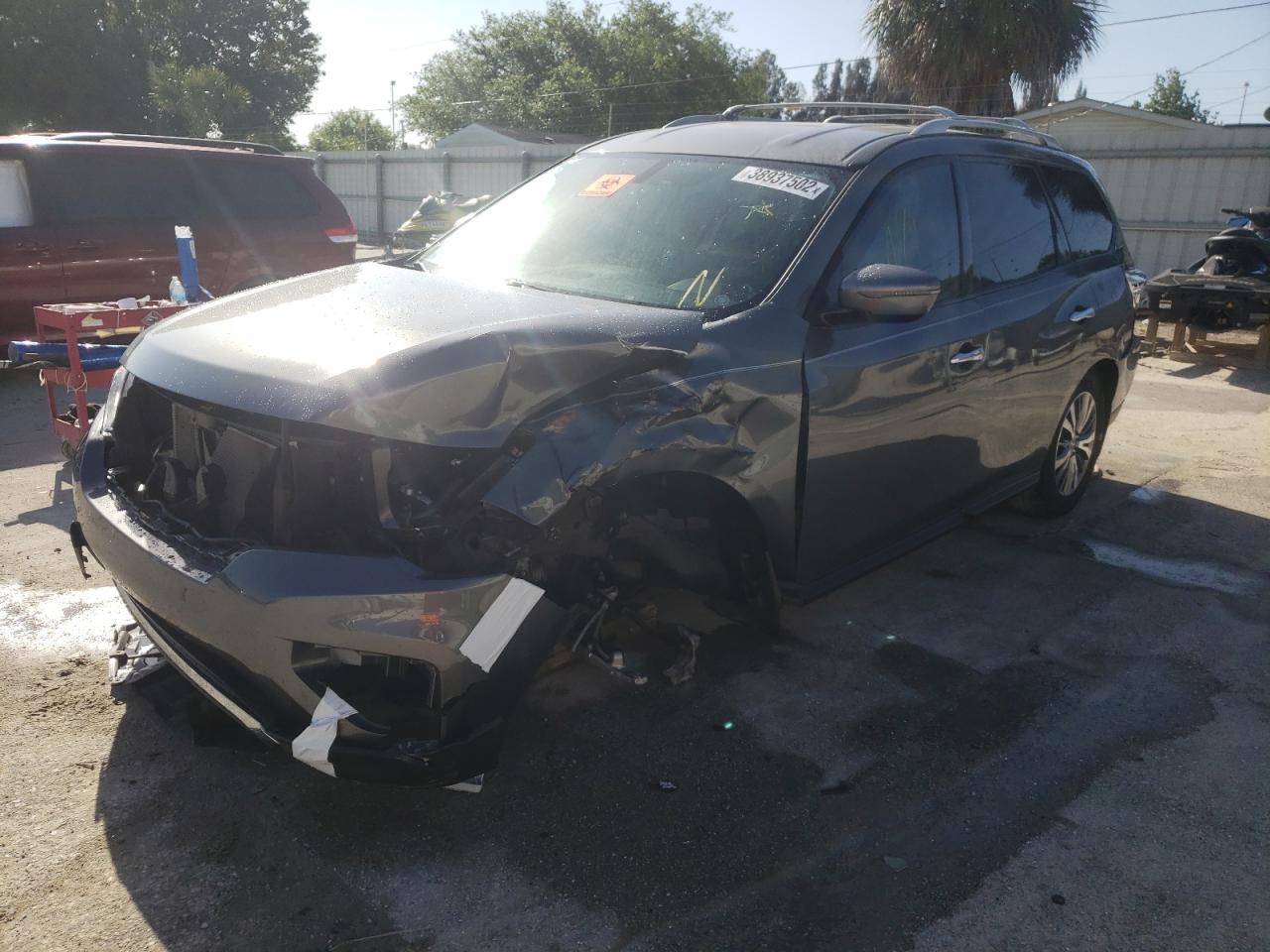 Photo 2 from auction – 2019 NISSAN PATHFINDER with VIN 5N1DR2MNXKC585336