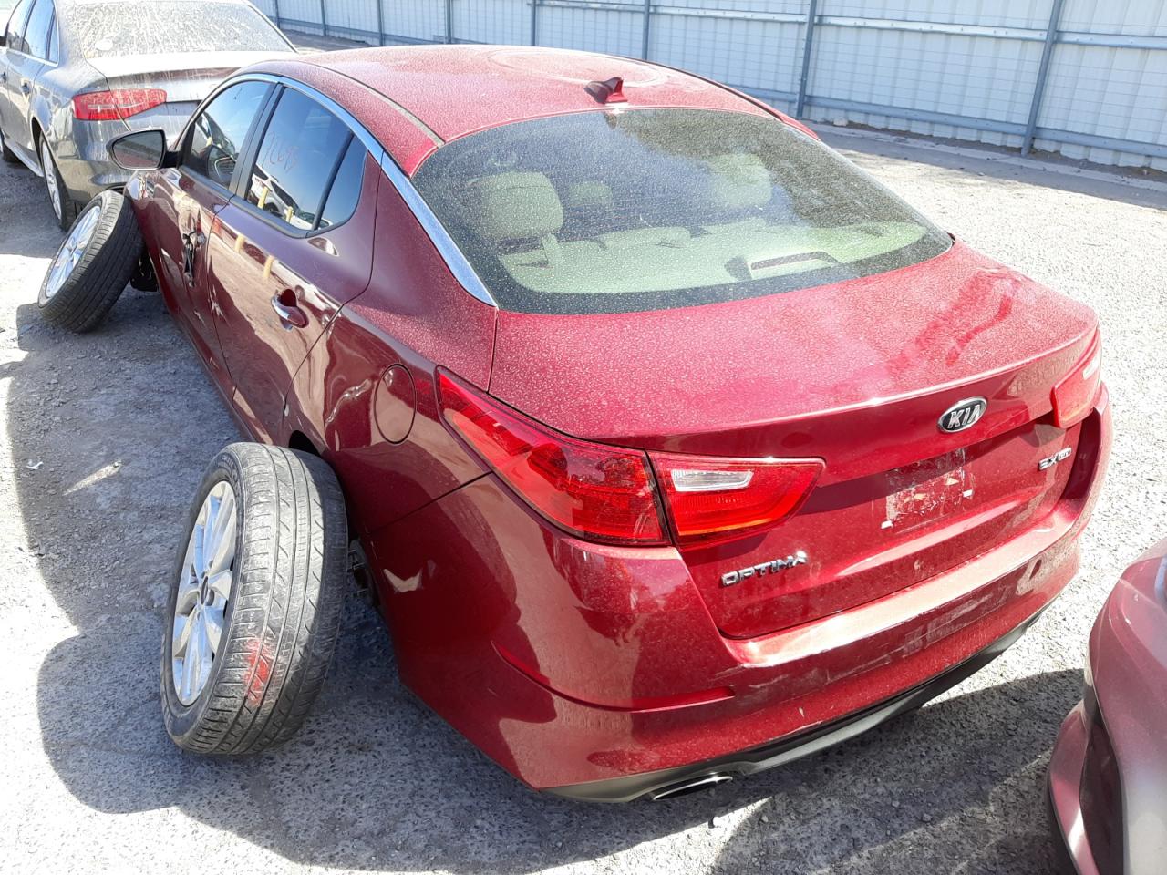 Photo 3 from auction – 2015 KIA OPTIMA EX with VIN 5XXGN4A72FG518671