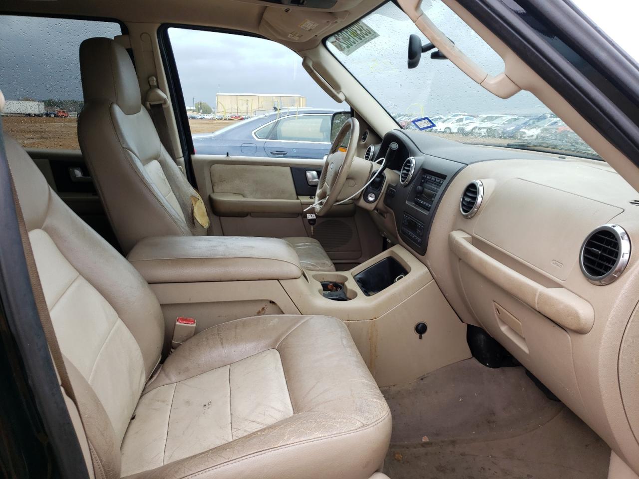 Photo 5 from auction – 2003 FORD EXPEDITION with VIN 1FMPU17L33LC32812