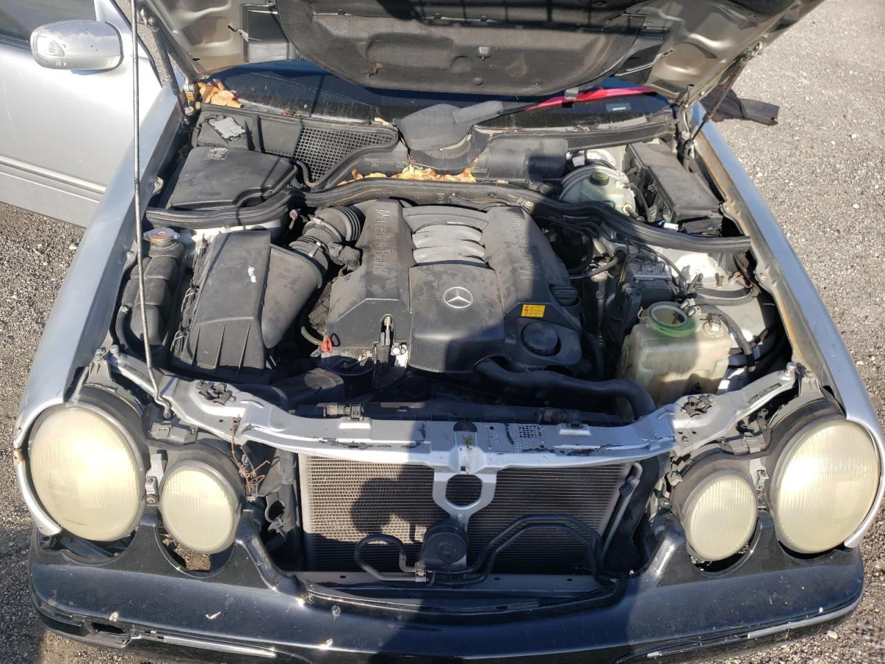 Photo 7 from auction – 2002 MERCEDES-BENZ E 320 with VIN WDBJF65J12B405782