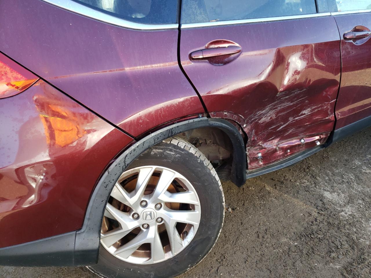 Photo 9 from auction – 2016 HONDA CR-V EXL with VIN 5J6RM4H76GL012404