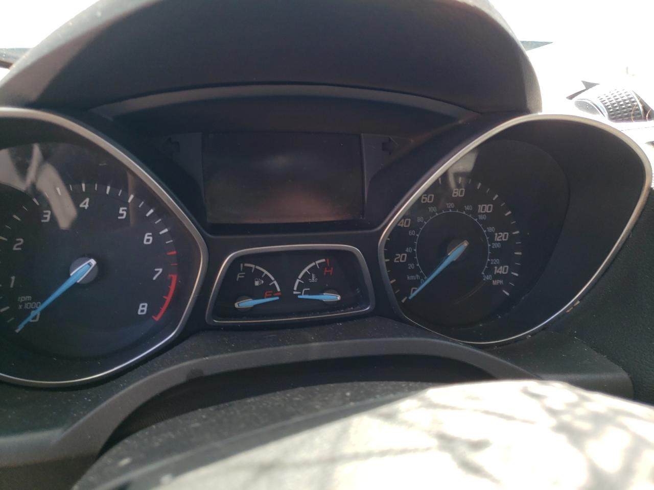 Photo 8 from auction – 2015 FORD ESCAPE SE with VIN 1FMCU9G97FUA39255