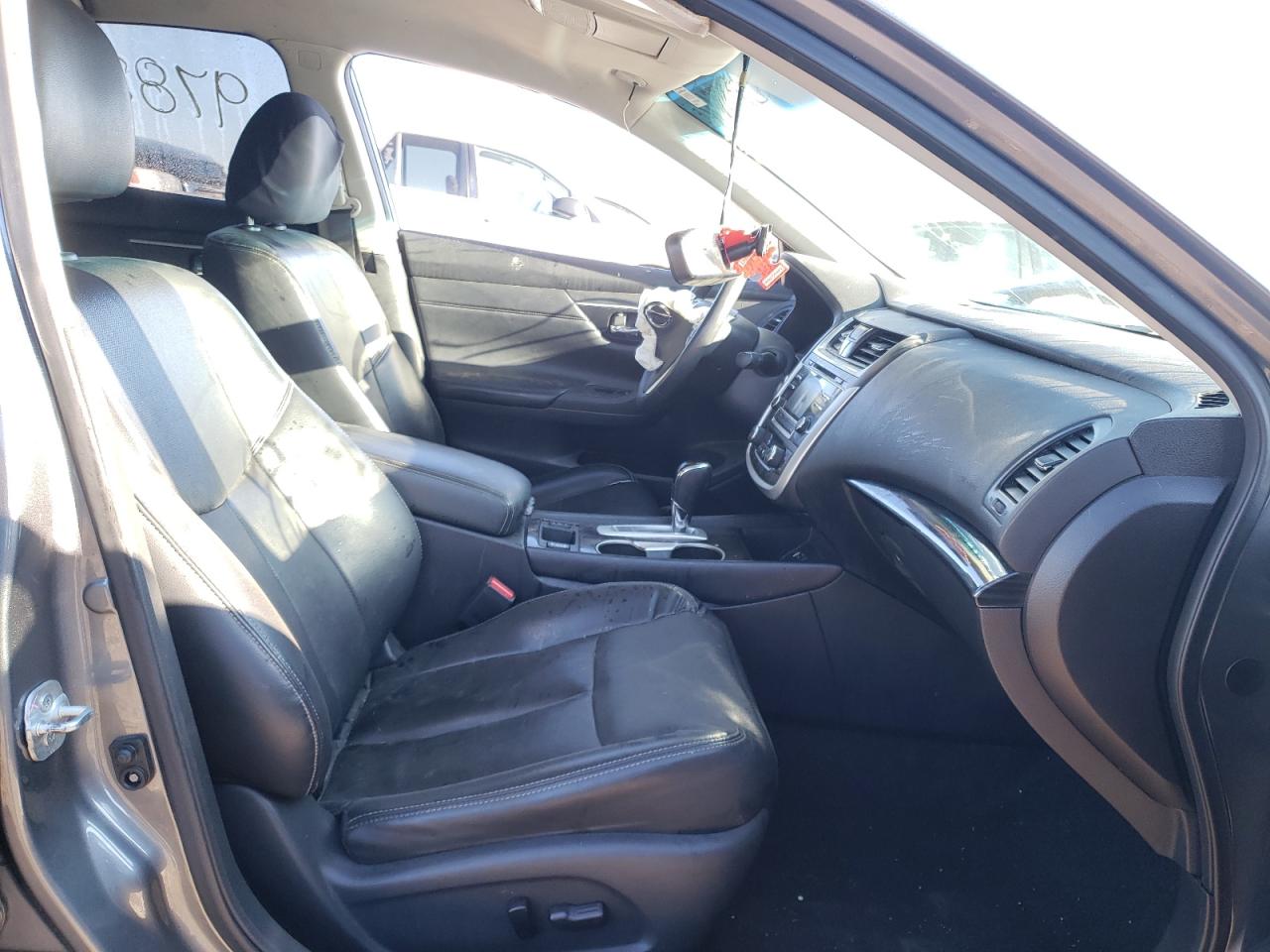 Photo 5 from auction – 2017 NISSAN ALTIMA 2.5 with VIN 1N4AL3AP8HC190901