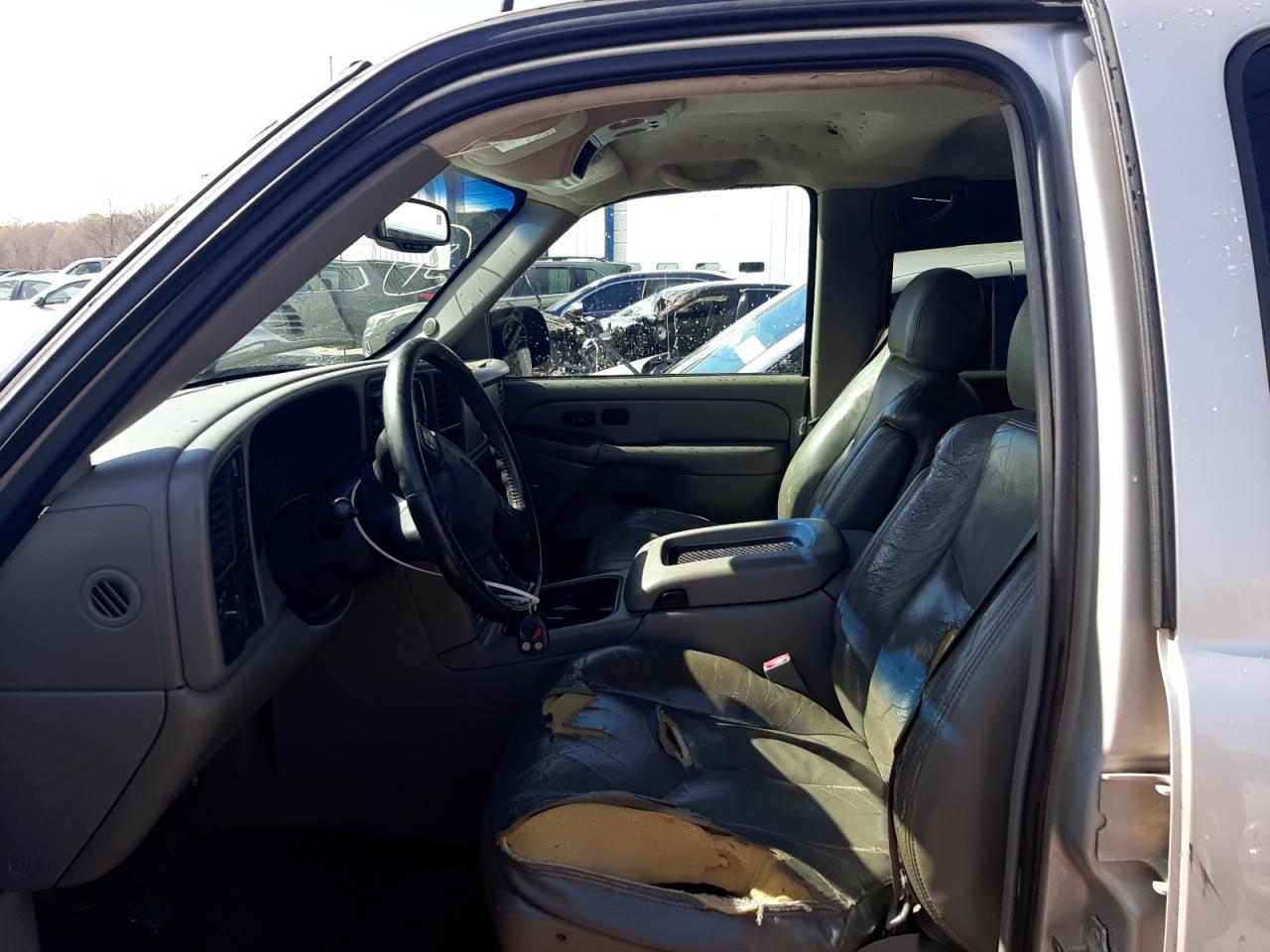 Photo 5 from auction – 2004 GMC SIERRA K25 with VIN 1GTHK23U24F196047