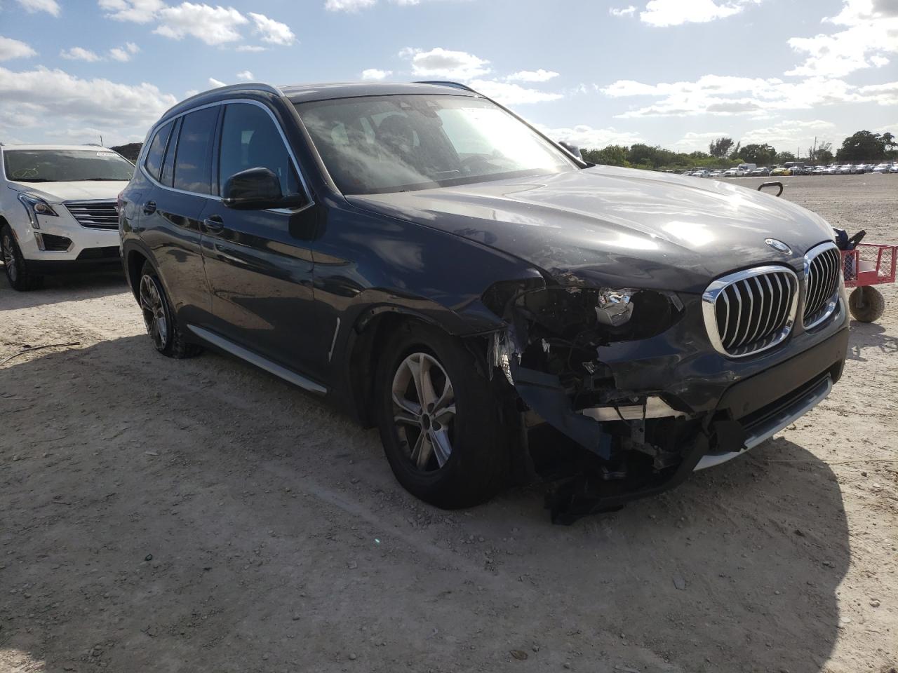 BMW X3 SDRIVE3 2019 with VIN 5UXTR7C55KLF30051 - Photo from auction