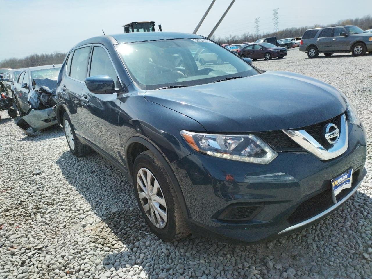 NISSAN ROGUE S 2016 with VIN JN8AT2MV7GW154021 - Photo from auction