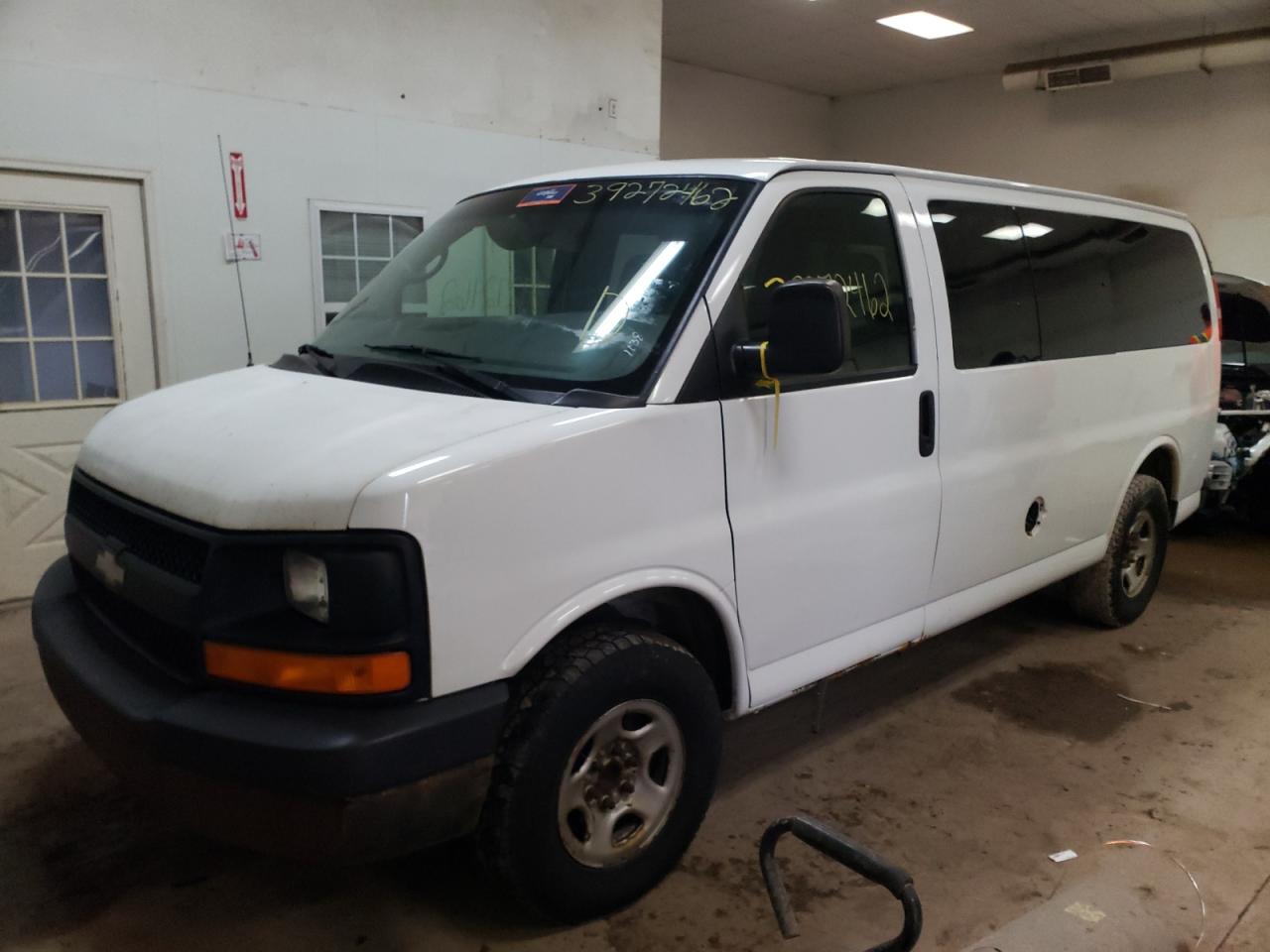 Photo 2 from auction – 2008 CHEVROLET EXPRESS G1 with VIN 1GNFG154781155651