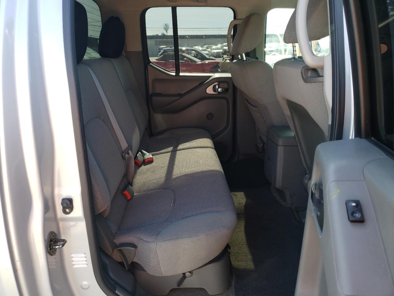 Photo 6 from auction – 2011 NISSAN FRONTIER S with VIN 1N6AD0ER0BC417262