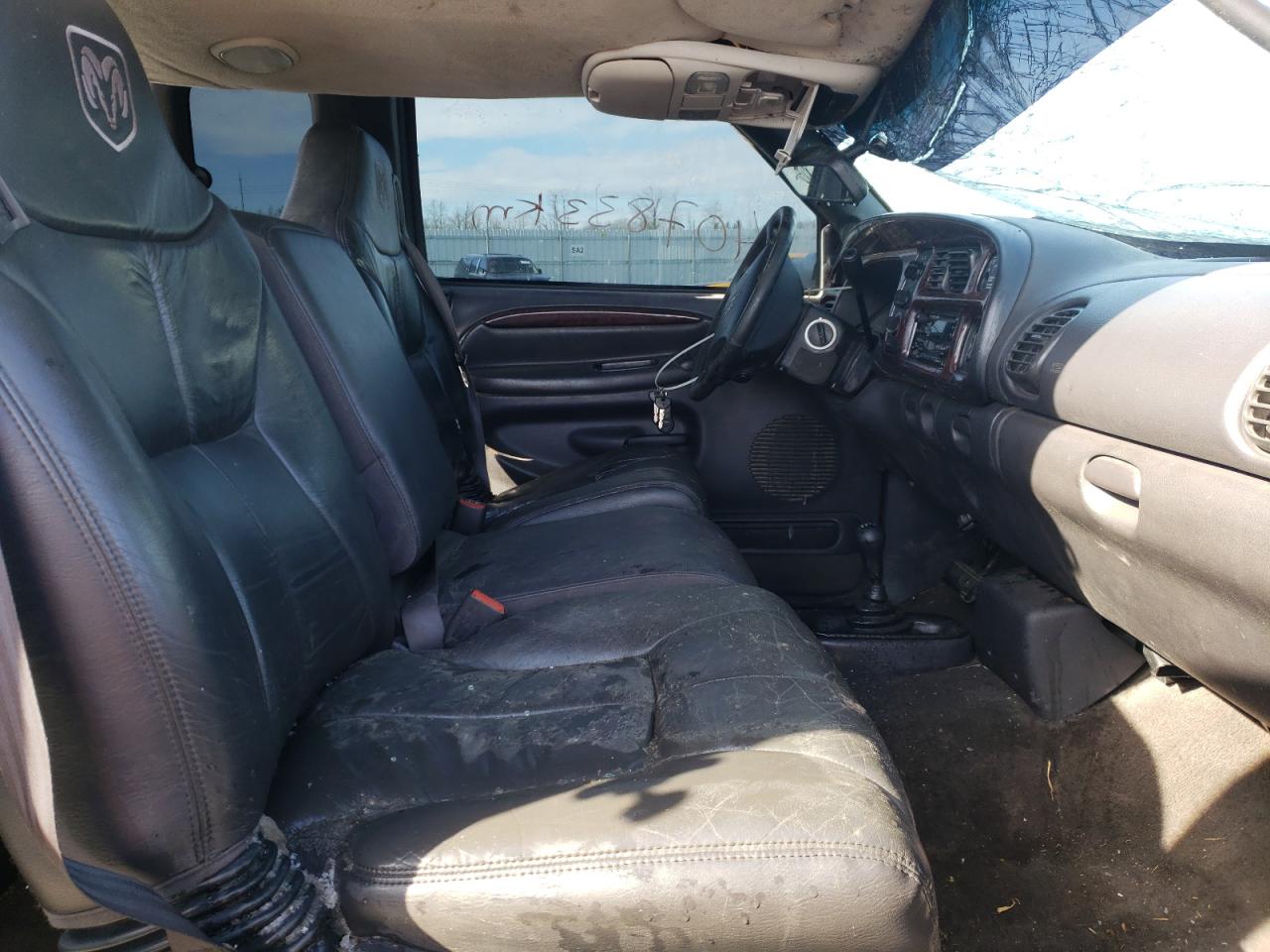 Photo 5 from auction – 2001 DODGE RAM 2500 with VIN 1B7KF23601J247467