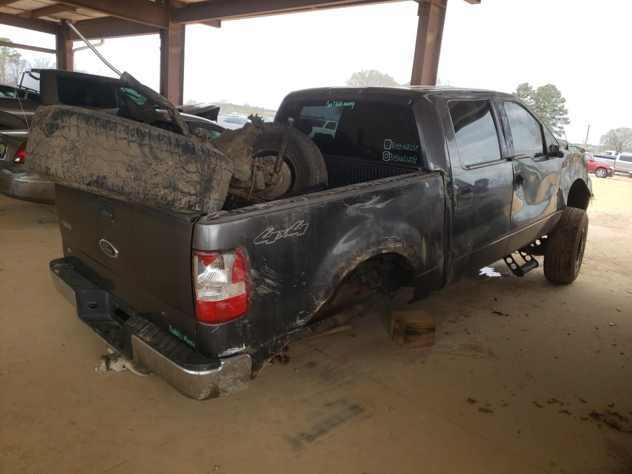 Photo 4 from auction – 2005 FORD F150 SUPER with VIN 1FTPW14505FA49454