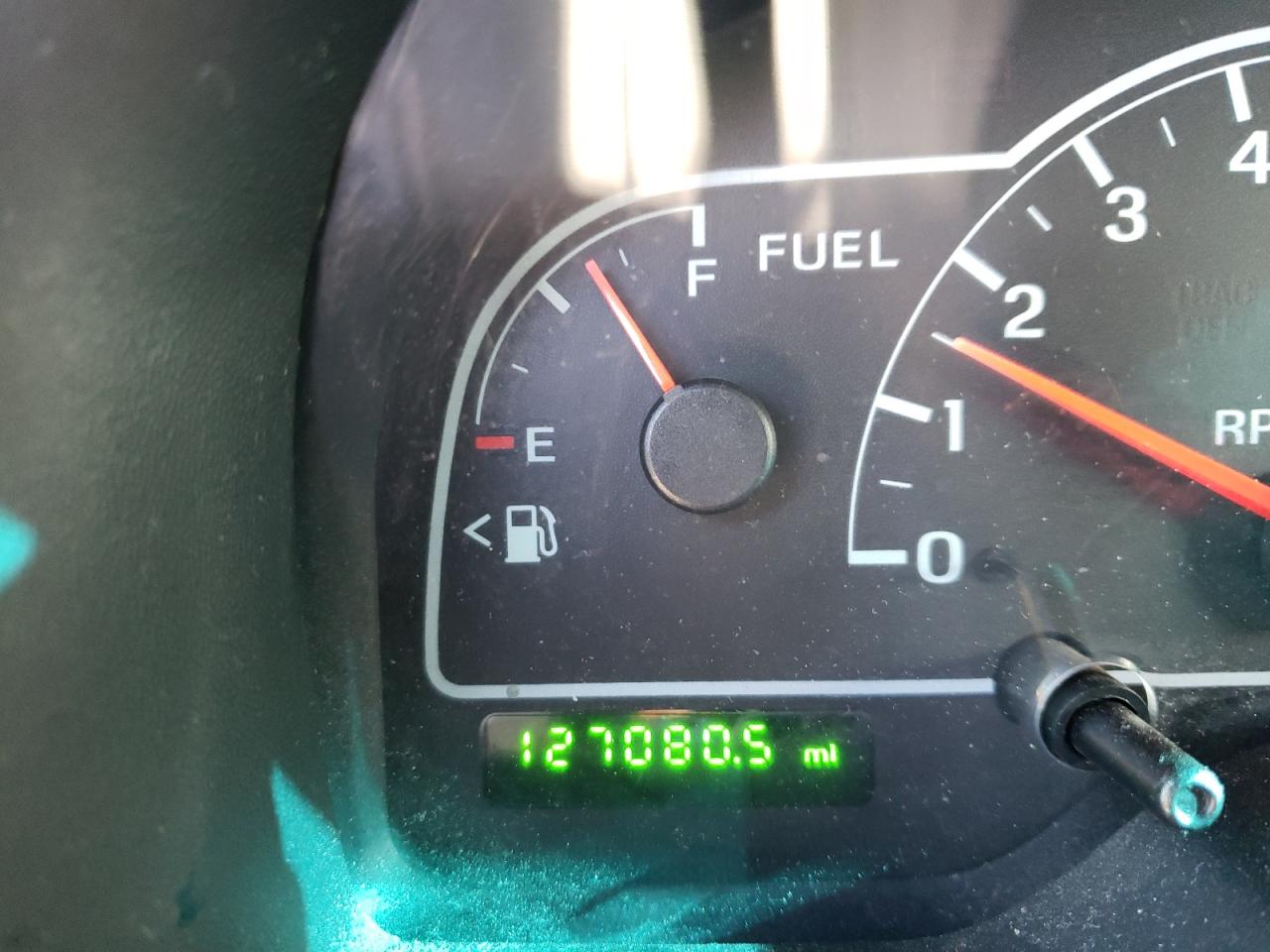 Photo 8 from auction – 2002 FORD WINDSTAR S with VIN 2FMDA52482BA25298
