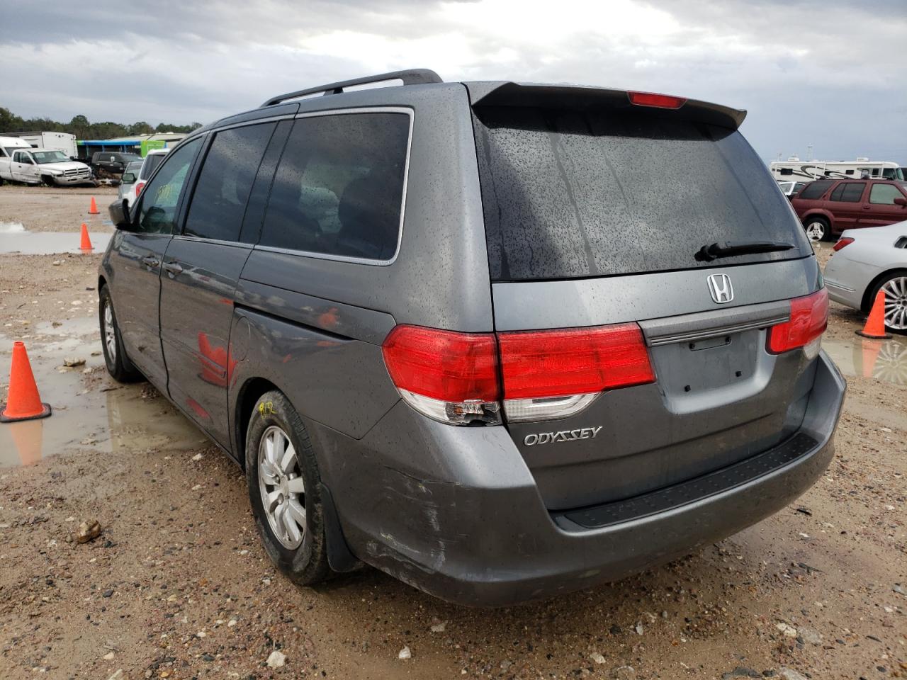 Photo 3 from auction – 2010 HONDA ODYSSEY with VIN 5FNRL3H62AB014073