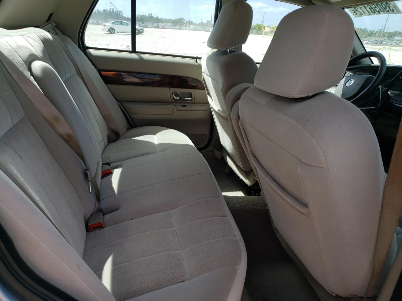 Photo 6 from auction – 2008 MERCURY GRAND MARQ with VIN 2MEFM74V38X600603