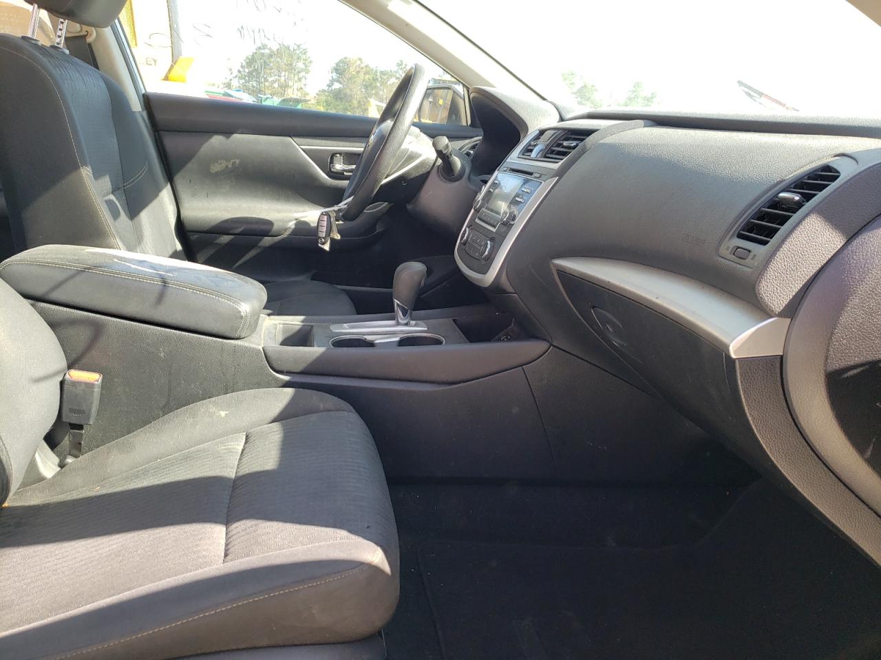 Photo 5 from auction – 2016 NISSAN ALTIMA 2.5 with VIN 1N4AL3AP0GC174979