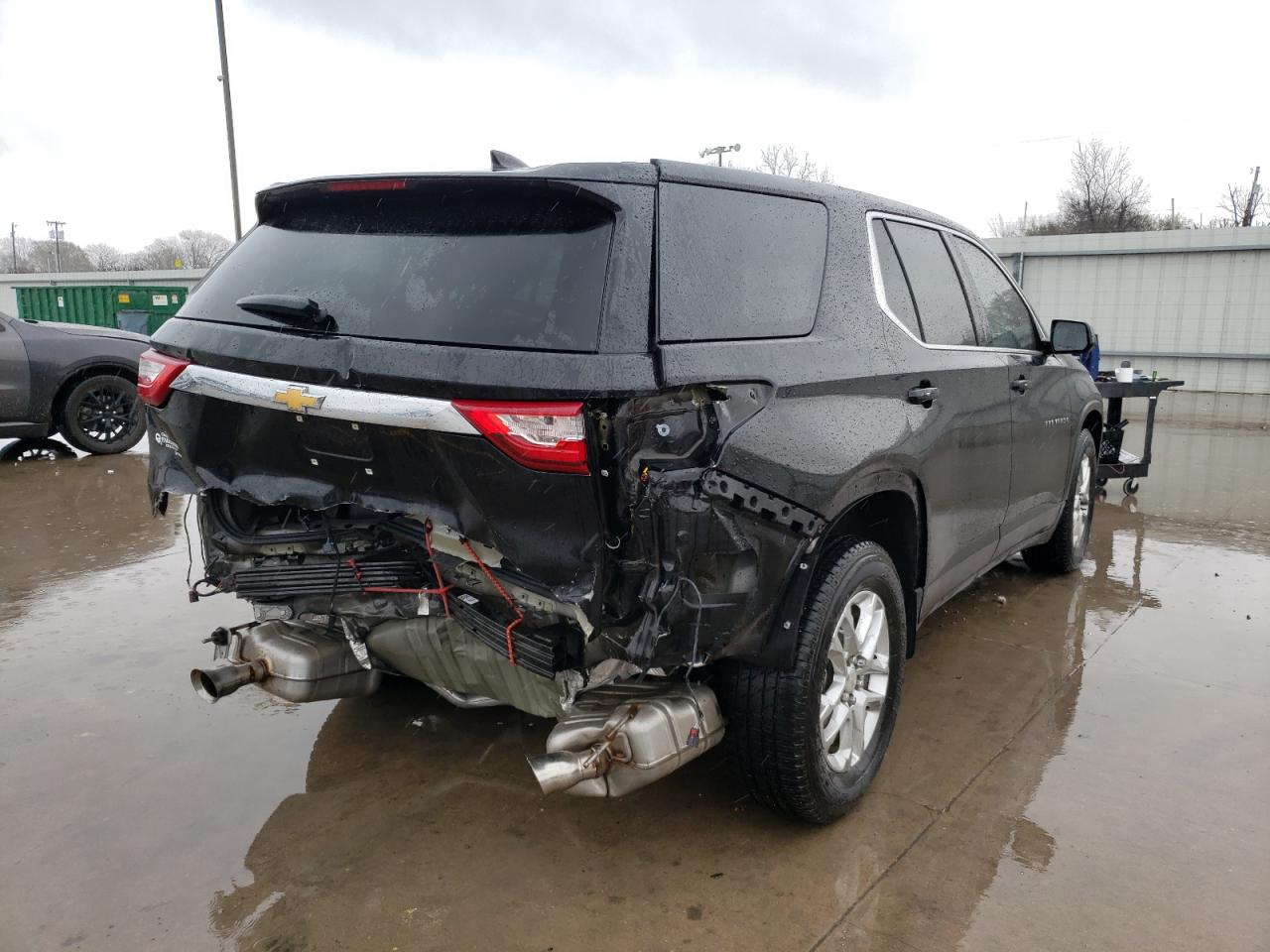 Photo 9 from auction – 2019 CHEVROLET TRAVERSE L with VIN 1GNERFKWXKJ249586