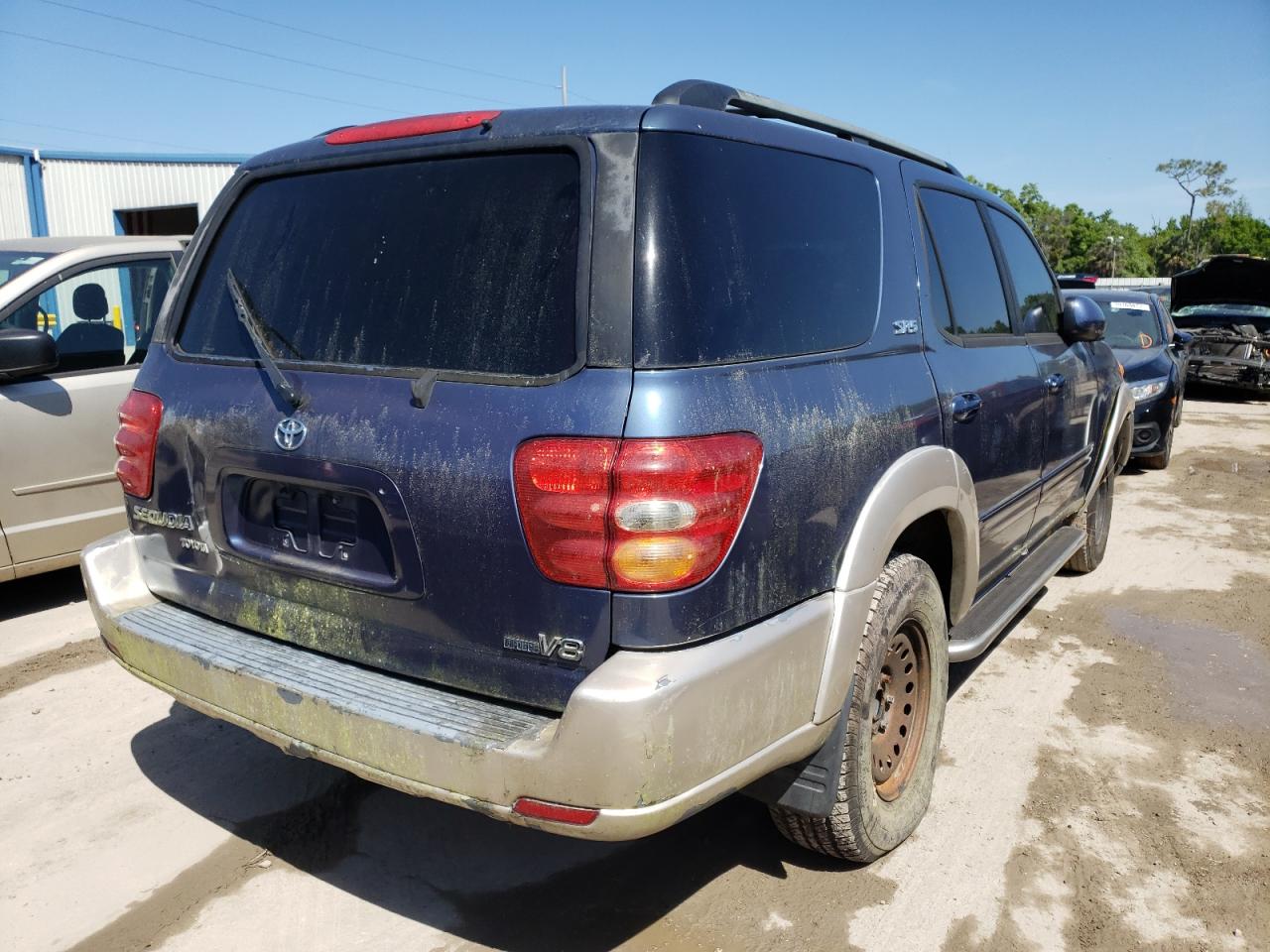 Photo 4 from auction – 2004 TOYOTA SEQUOIA SR with VIN 5TDZT34AX4S206559