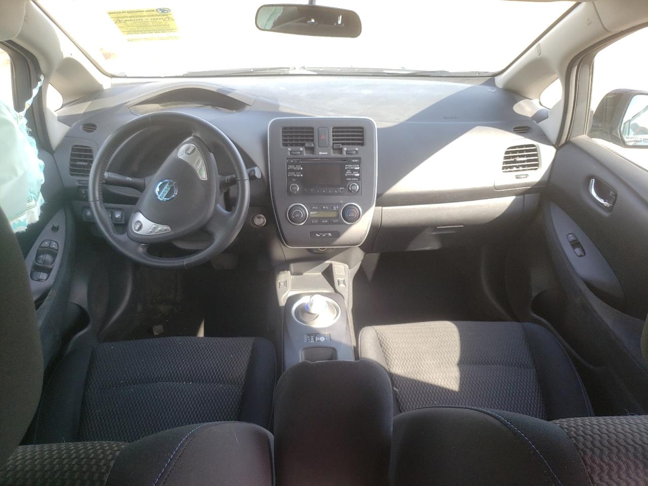 Photo 9 from auction – 2015 NISSAN LEAF S with VIN 1N4AZ0CPXFC328378